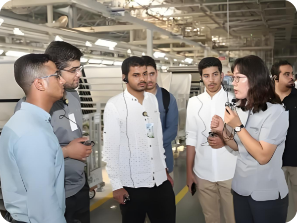 Photos Of Foreign Customers Visiting The Factory